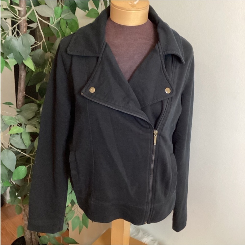 Chaps jacket with side zip and snap closure Womans size XL Large black